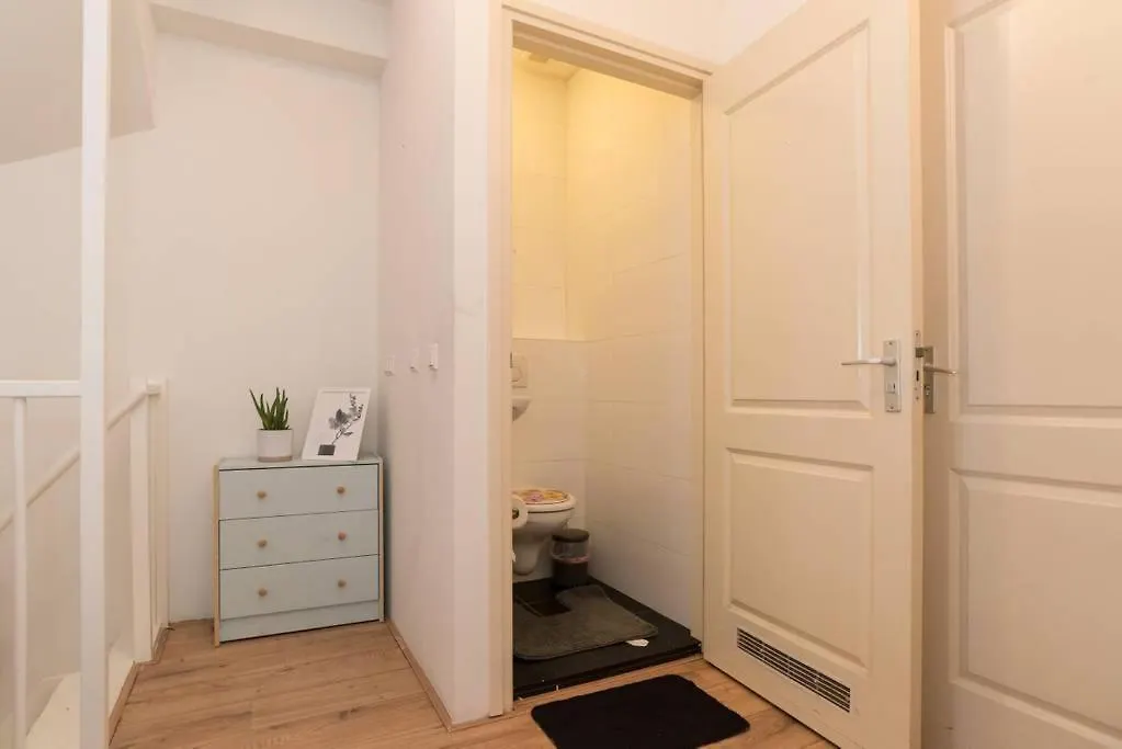 אמסטרדם B&B De Baarsjes 0*,